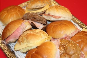 Koude lunch belegde broodjes Driever